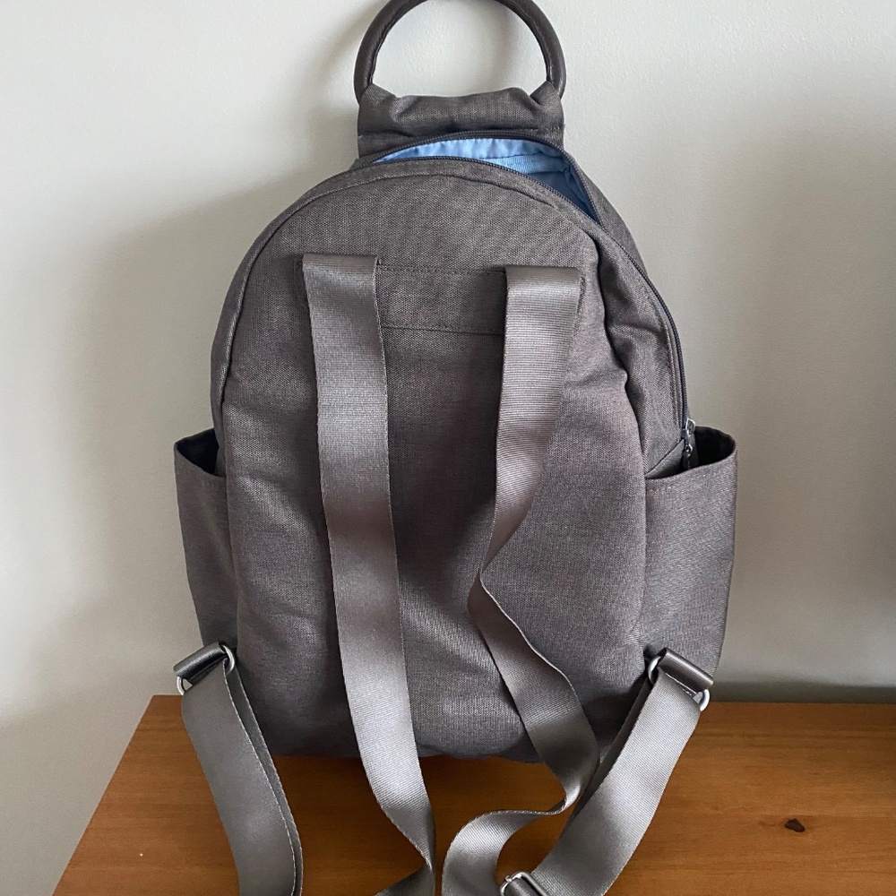 Baggallini All Day Backpack - Picture 2 of 6